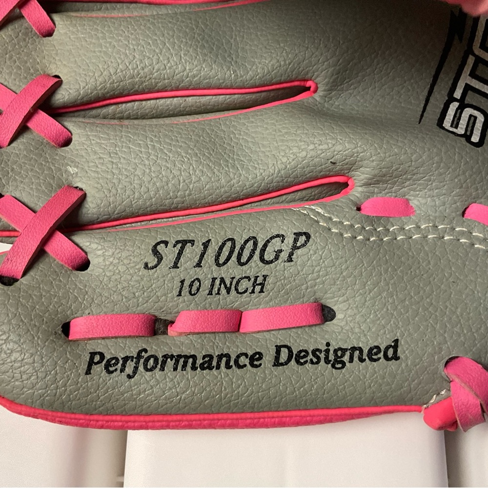 Rawlings Girl’s Storm 10 inch glove - left hand thrower - as is - little tear - Picture 6 of 9
